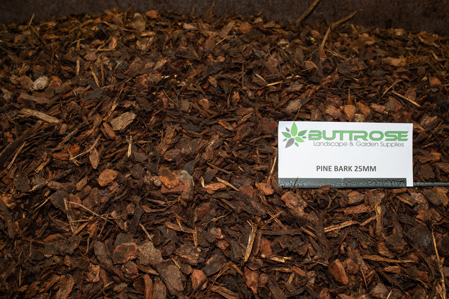 Pine bark ground cover 25mm with label