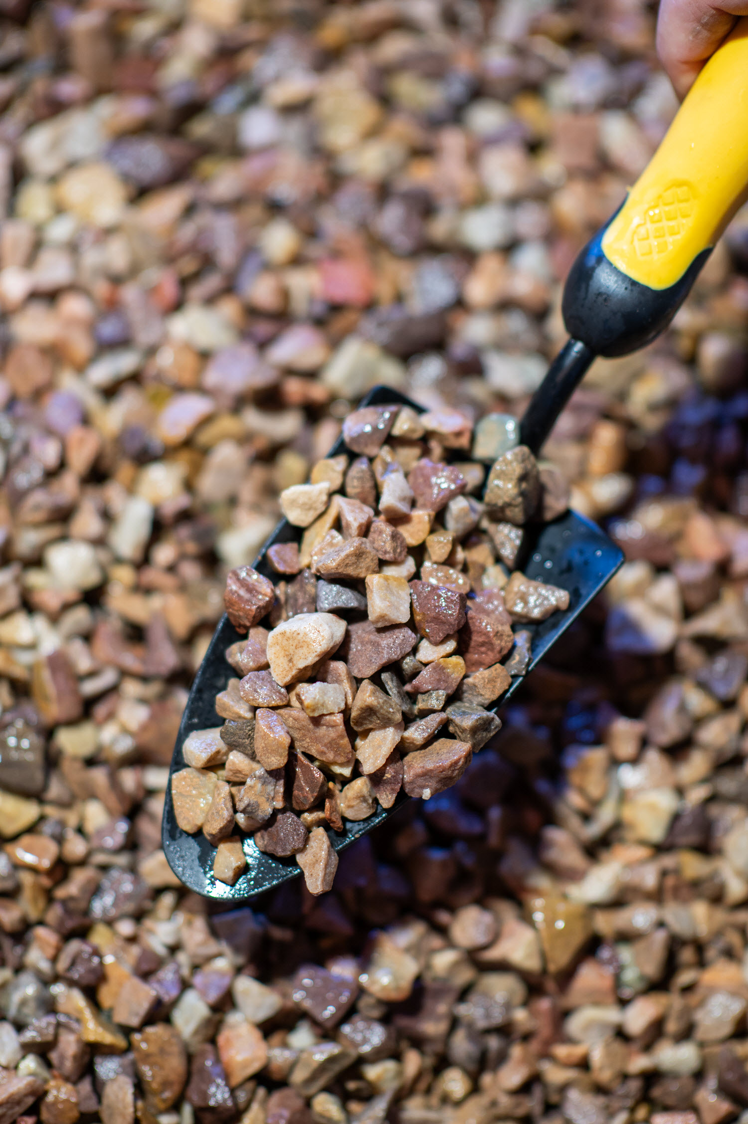 Buttrose Flinders Red Stone 10mm