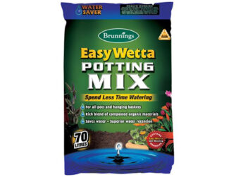 Brunnings Easy Wetta Potting Mix 70L